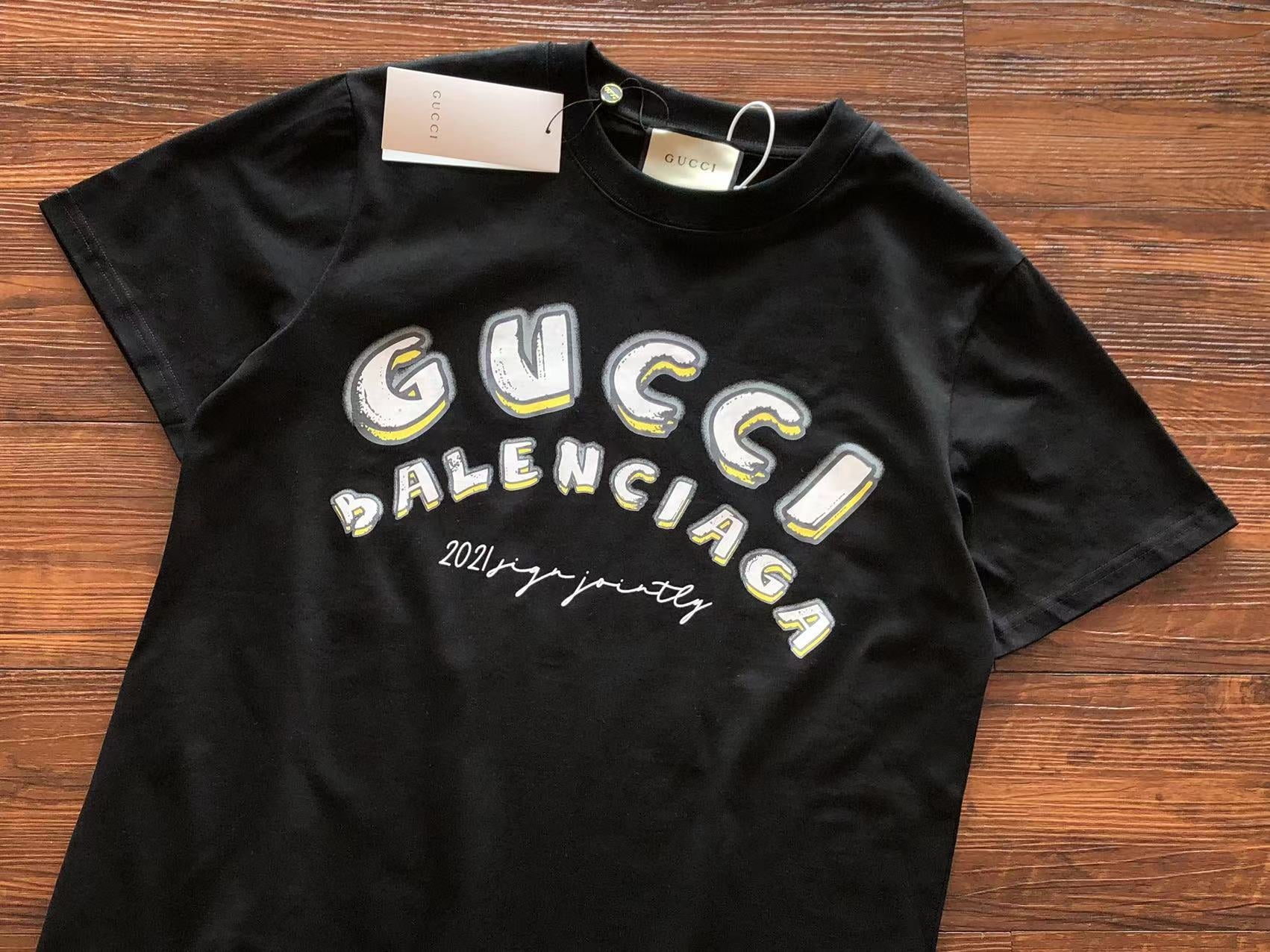 Gvc*1 x Ba1en*iaga T-shirt
