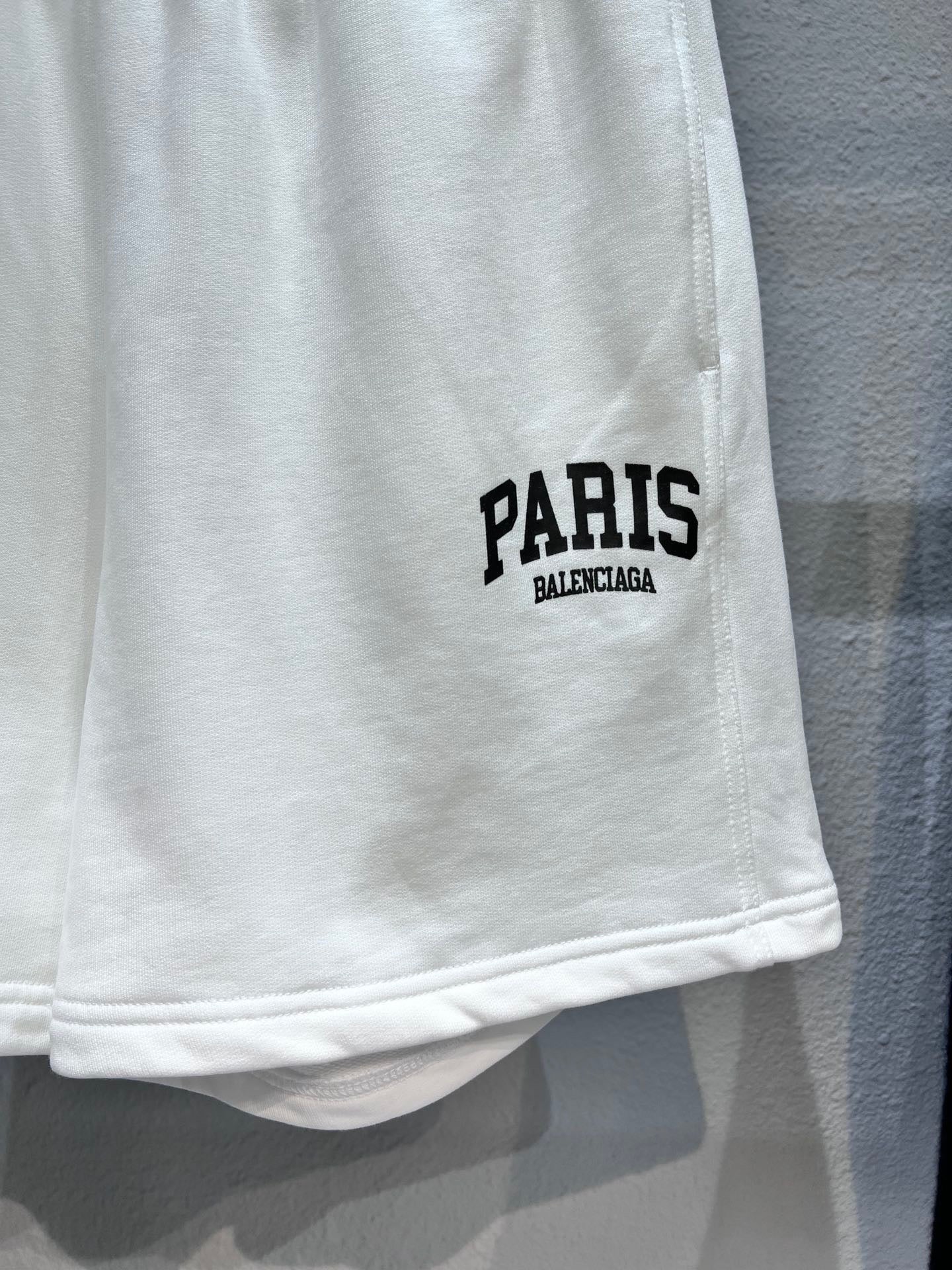 Ba1en*iaga Shorts