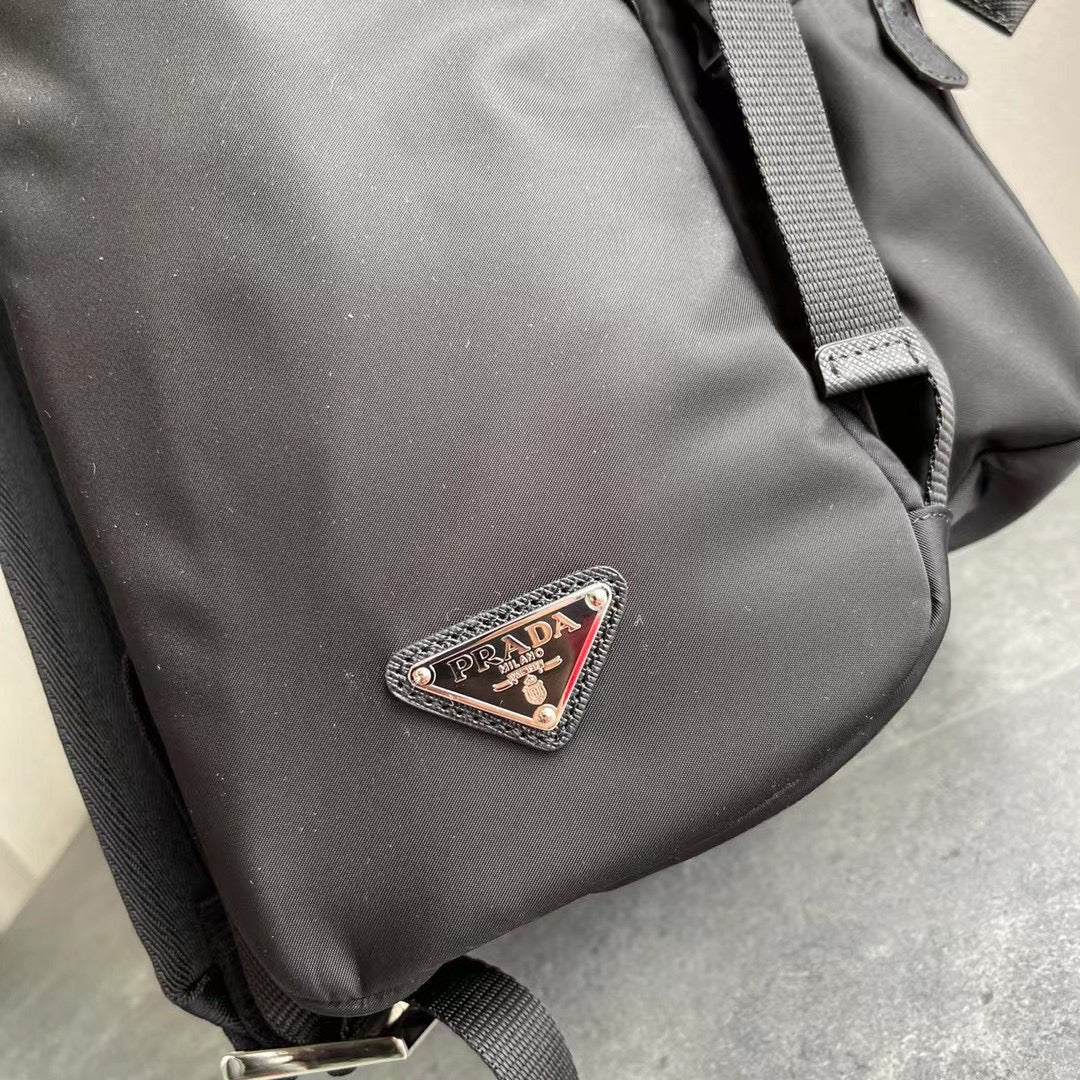 Pra*a Bag Dupe