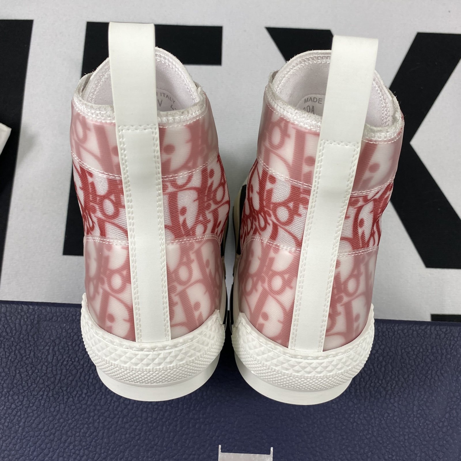 D10r B23 High Top Sneaker 13