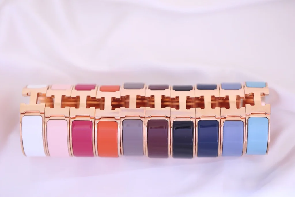 H**me5 bracelet