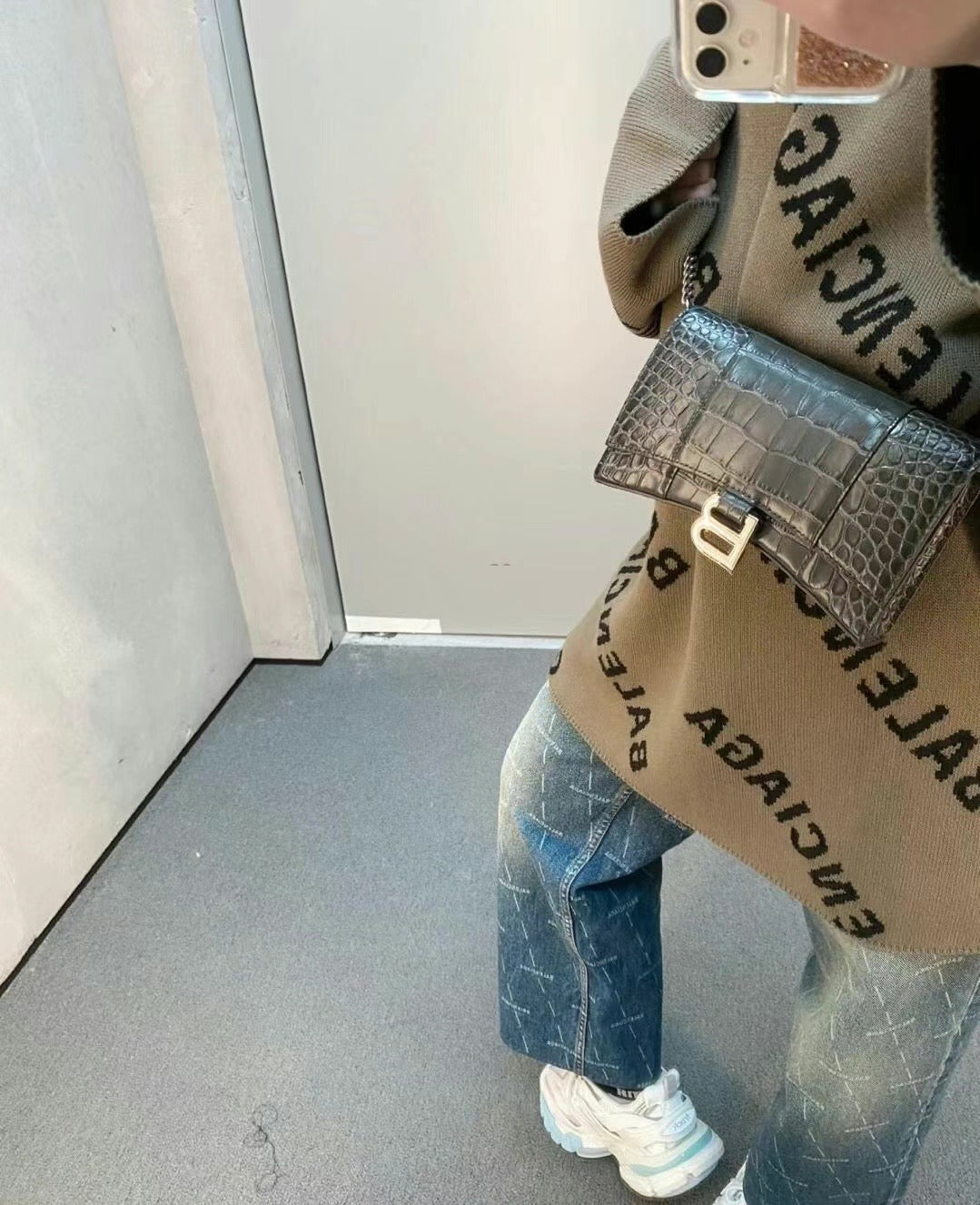Ba1en*iaga Sweater