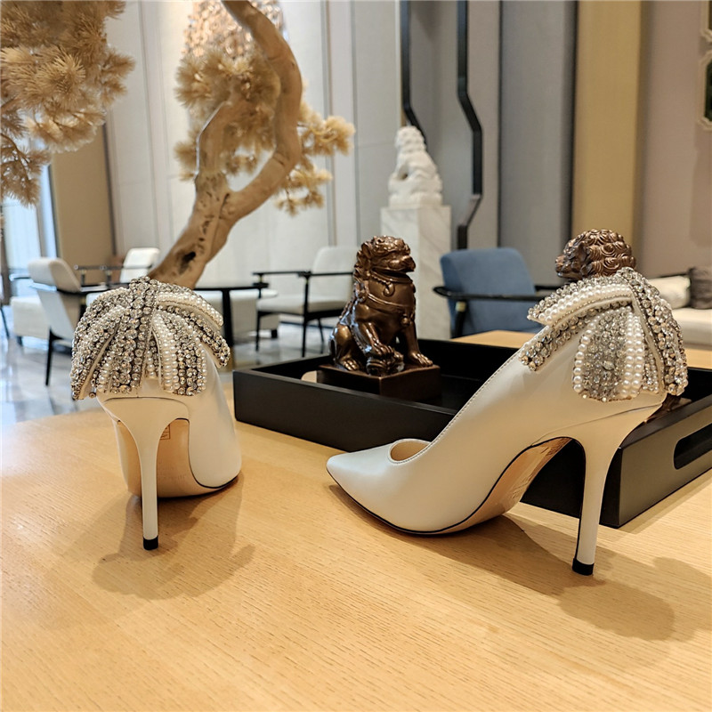 J1m*y Ch00 bow heels dupe Pearl Crystal Bow D1am0nd Shoes