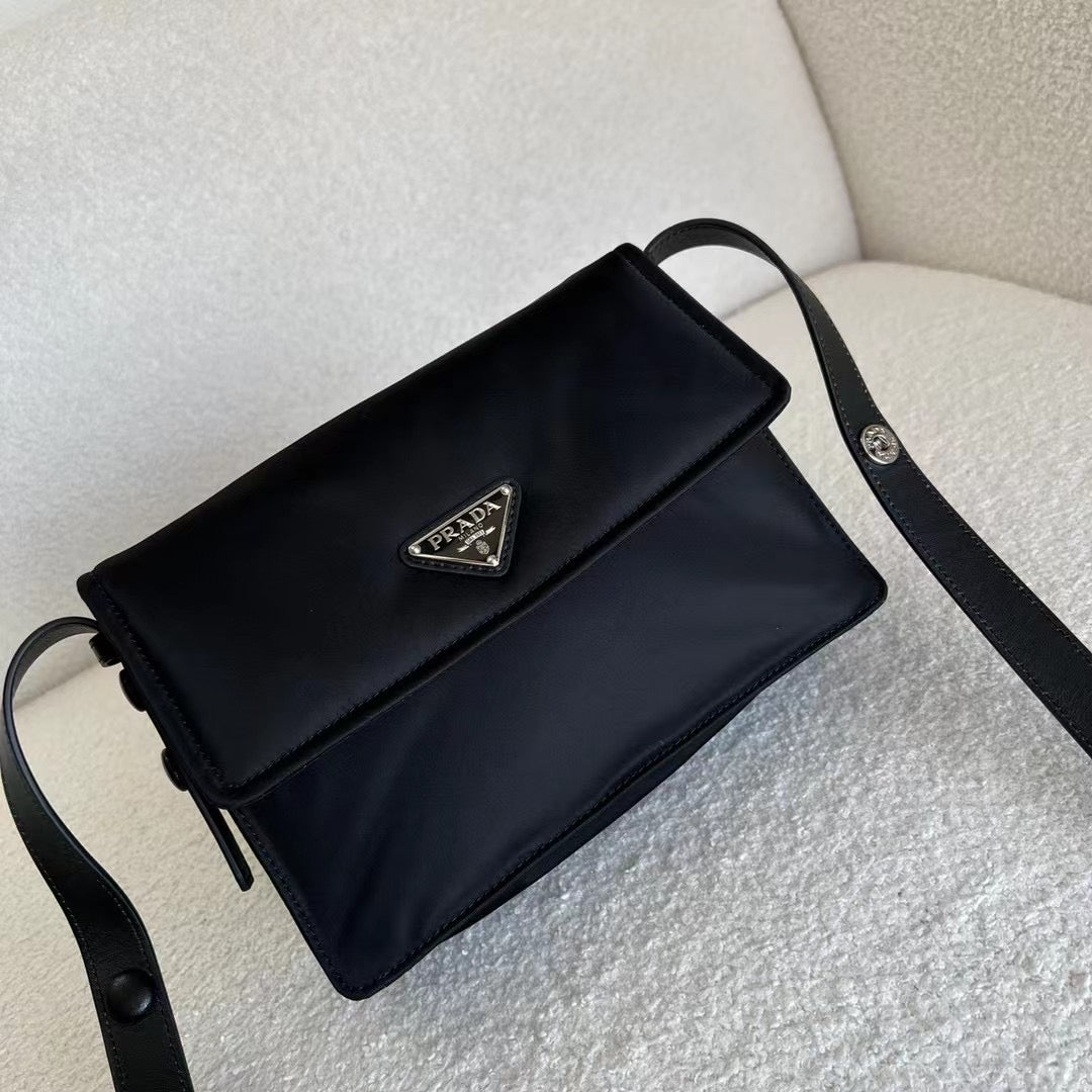 Pra*a Bag Dupe