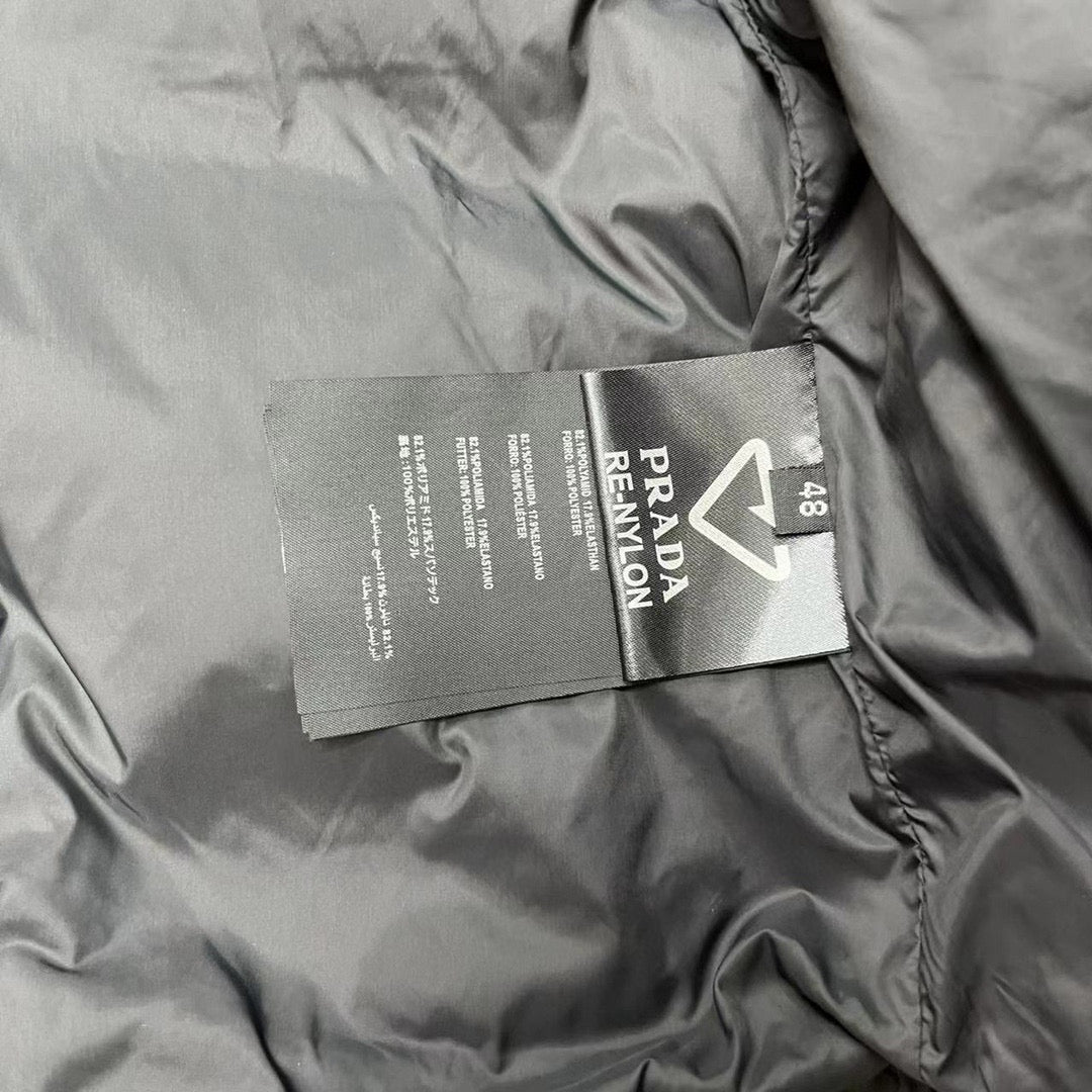 Pra*a Jacket