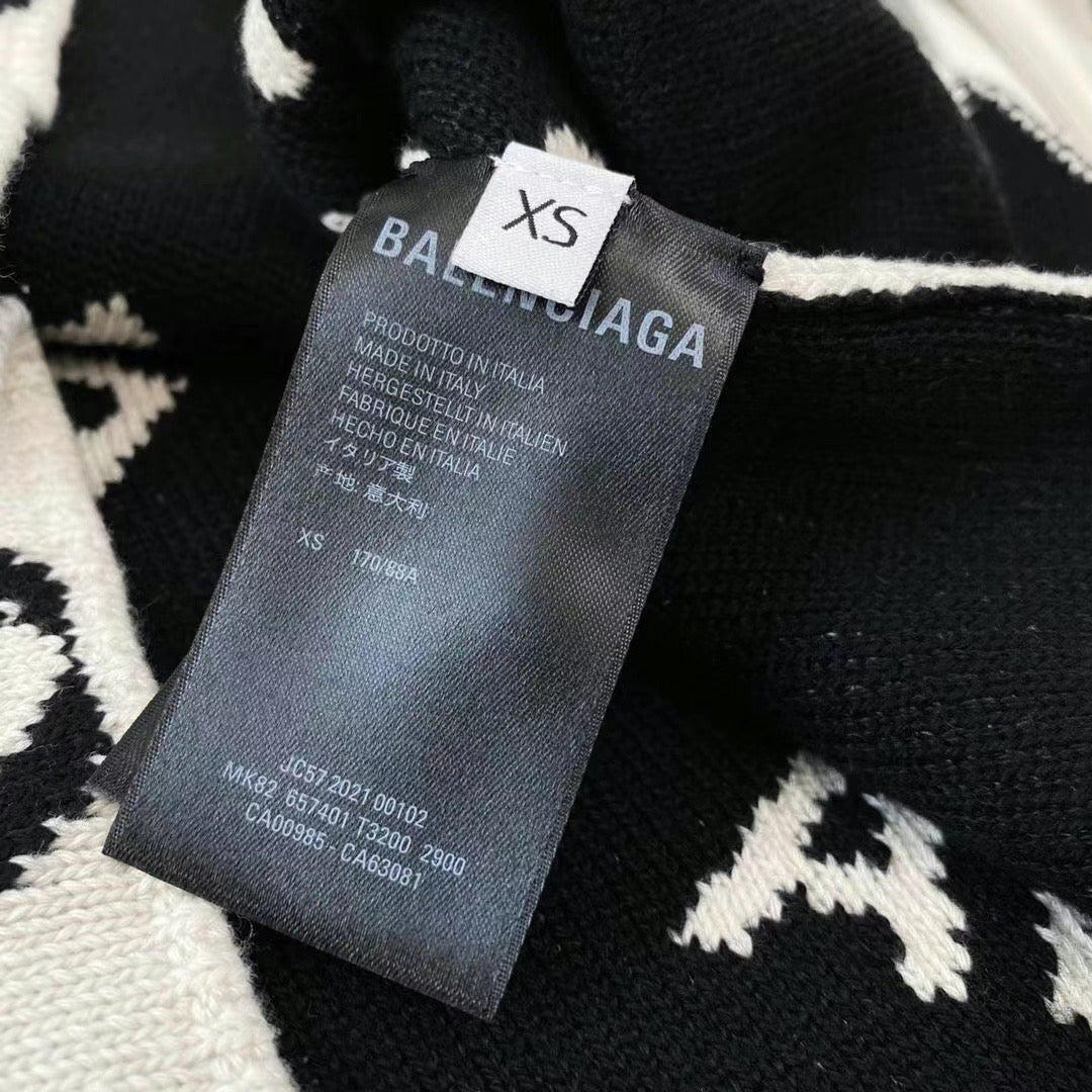Ba1en*iaga Sweater