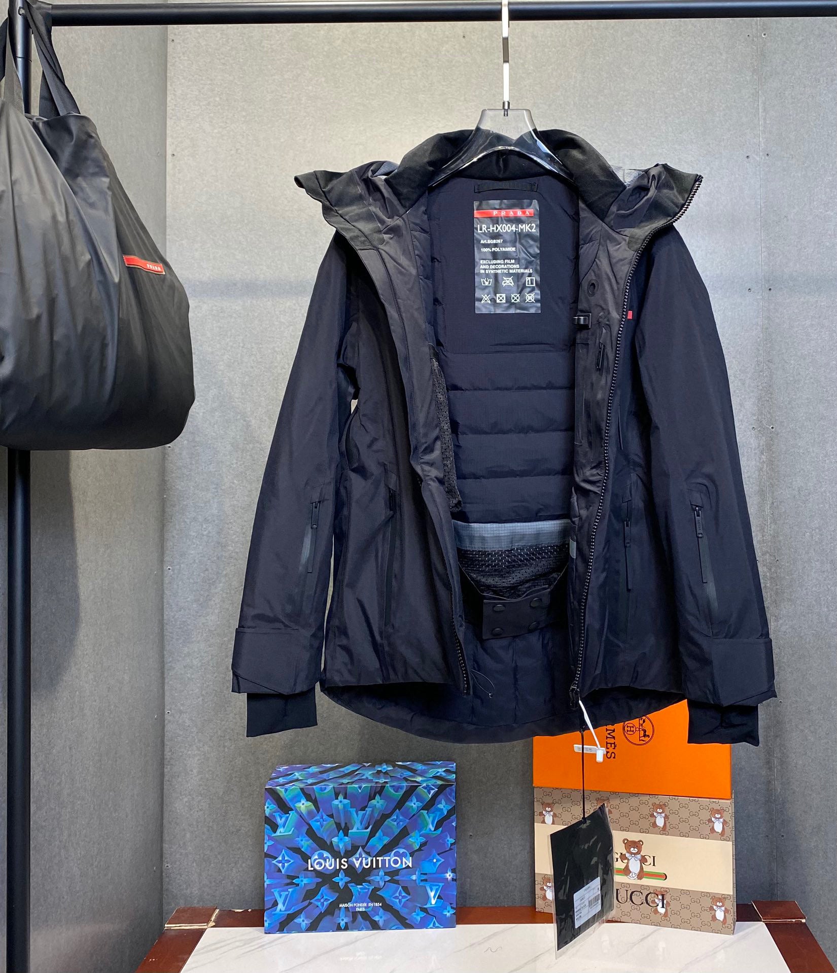 Pra*a Jacket