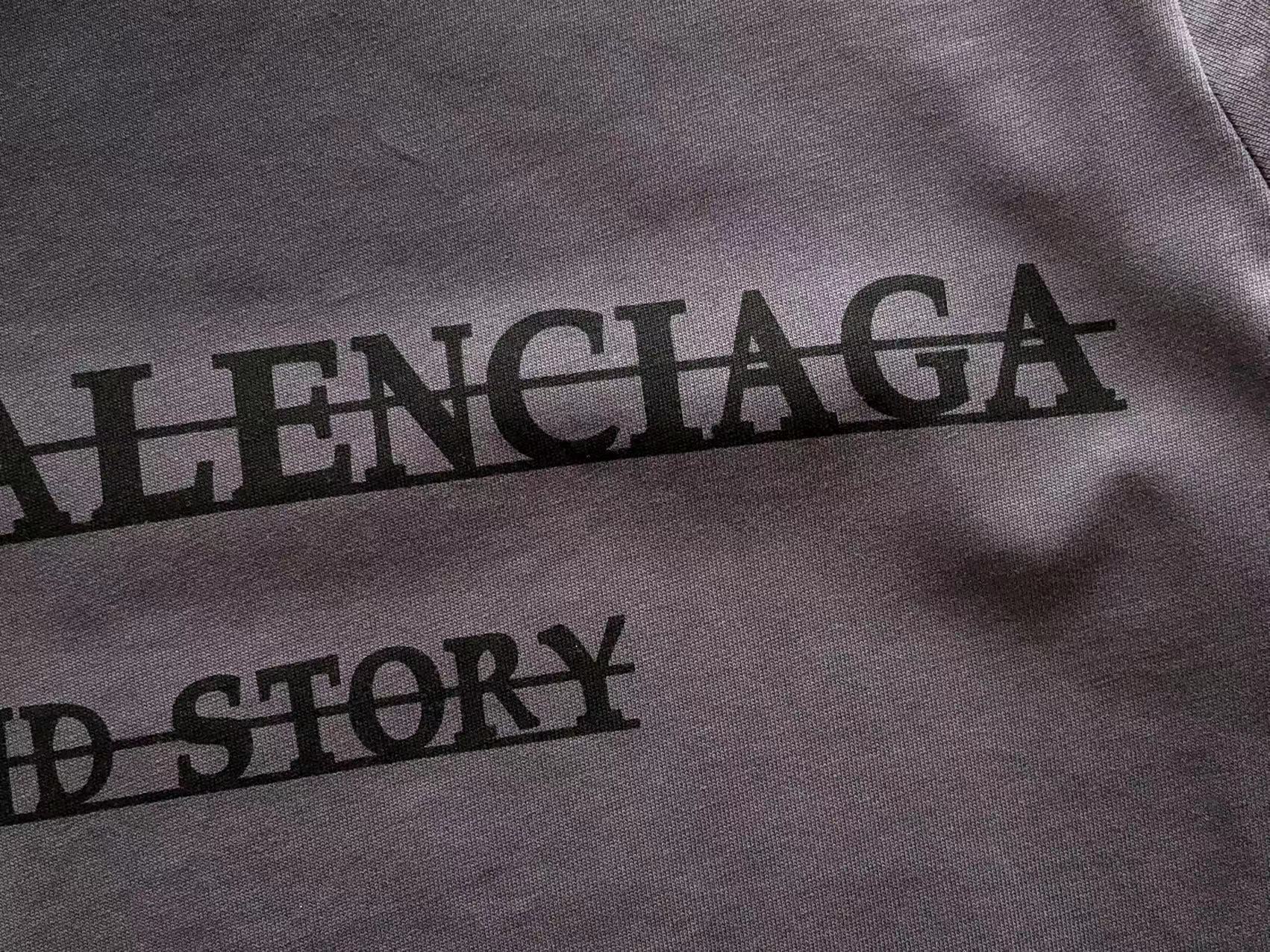 Gvc*1 x Ba1en*iaga T-shirt