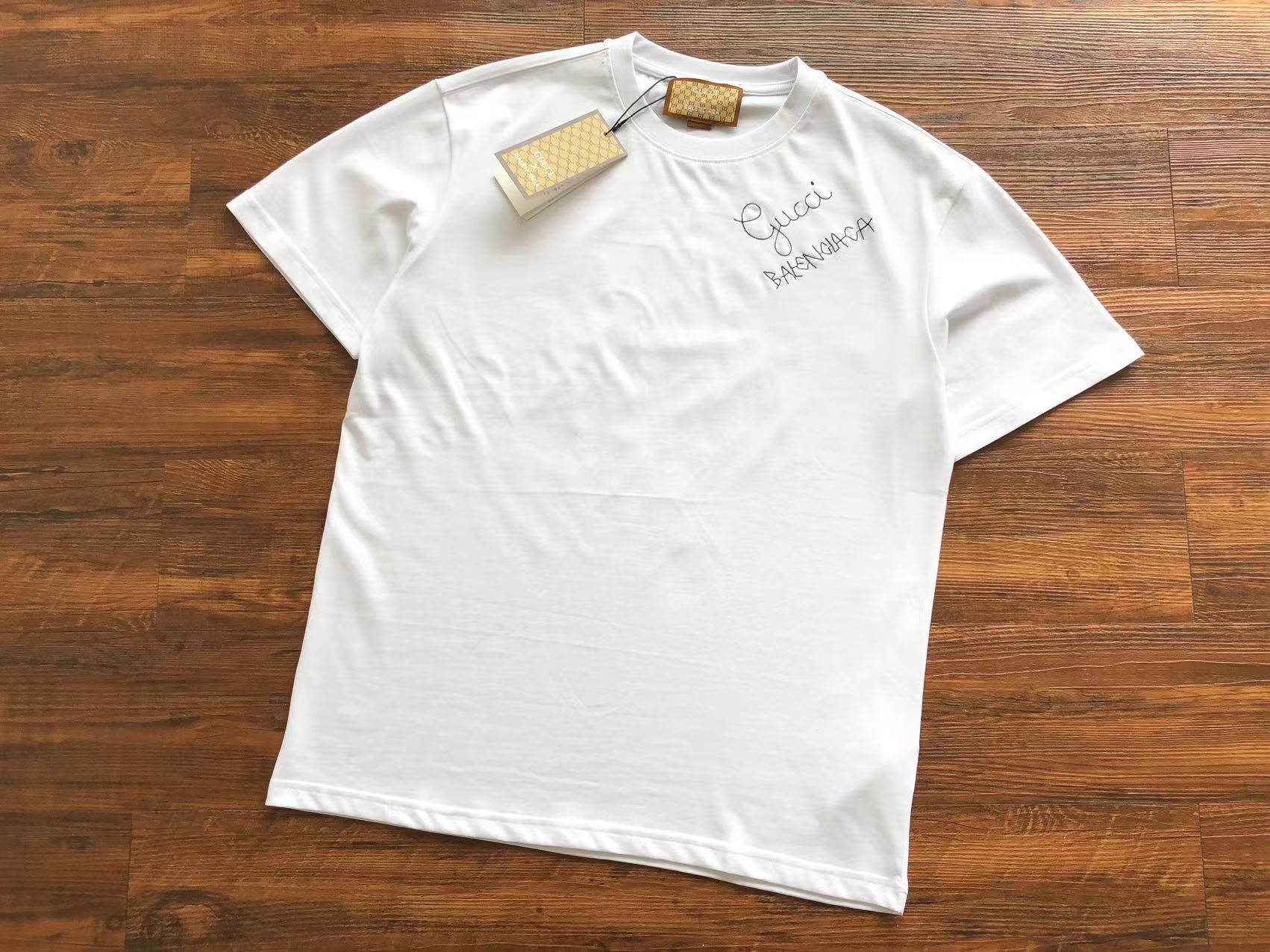 Gvc*1 x Ba1en*iaga T-shirt