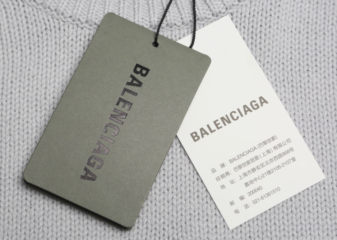 Ba1en*iaga Sweater