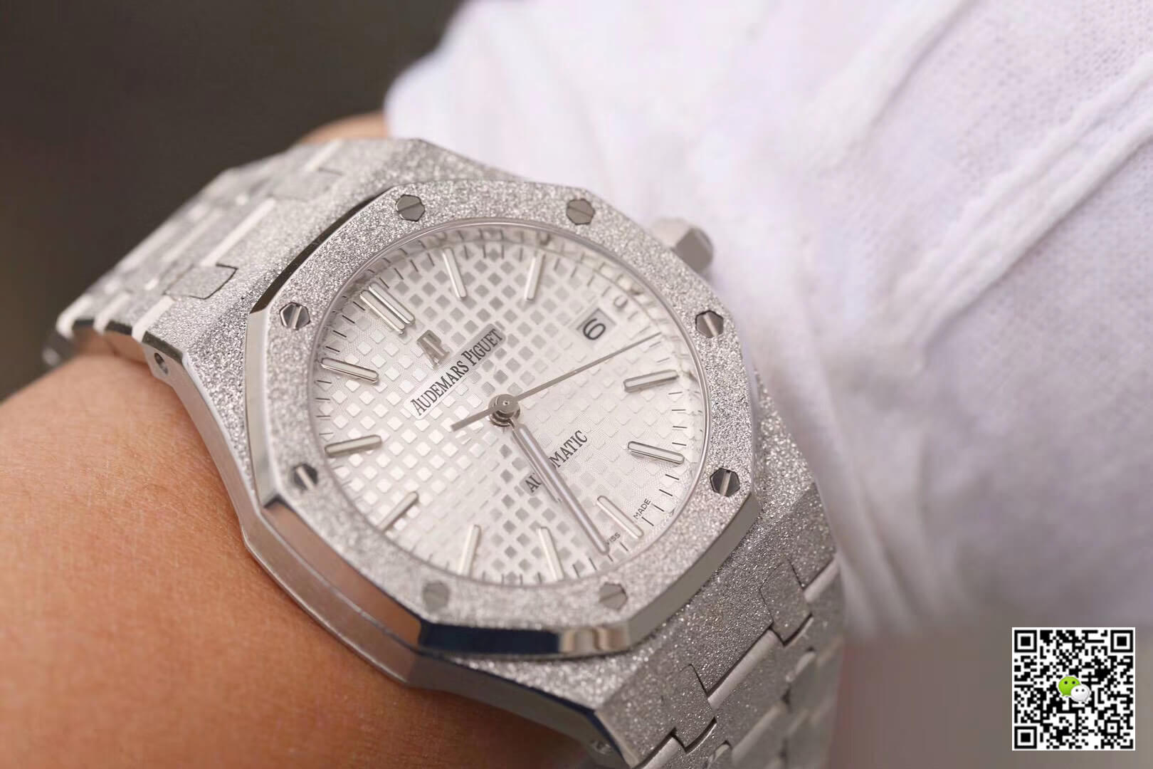 Replica Audemars P1g*et Royal Oak 15454BC.GG.1259BC.01 1:1 Best Edition JH Factory Silver Dial