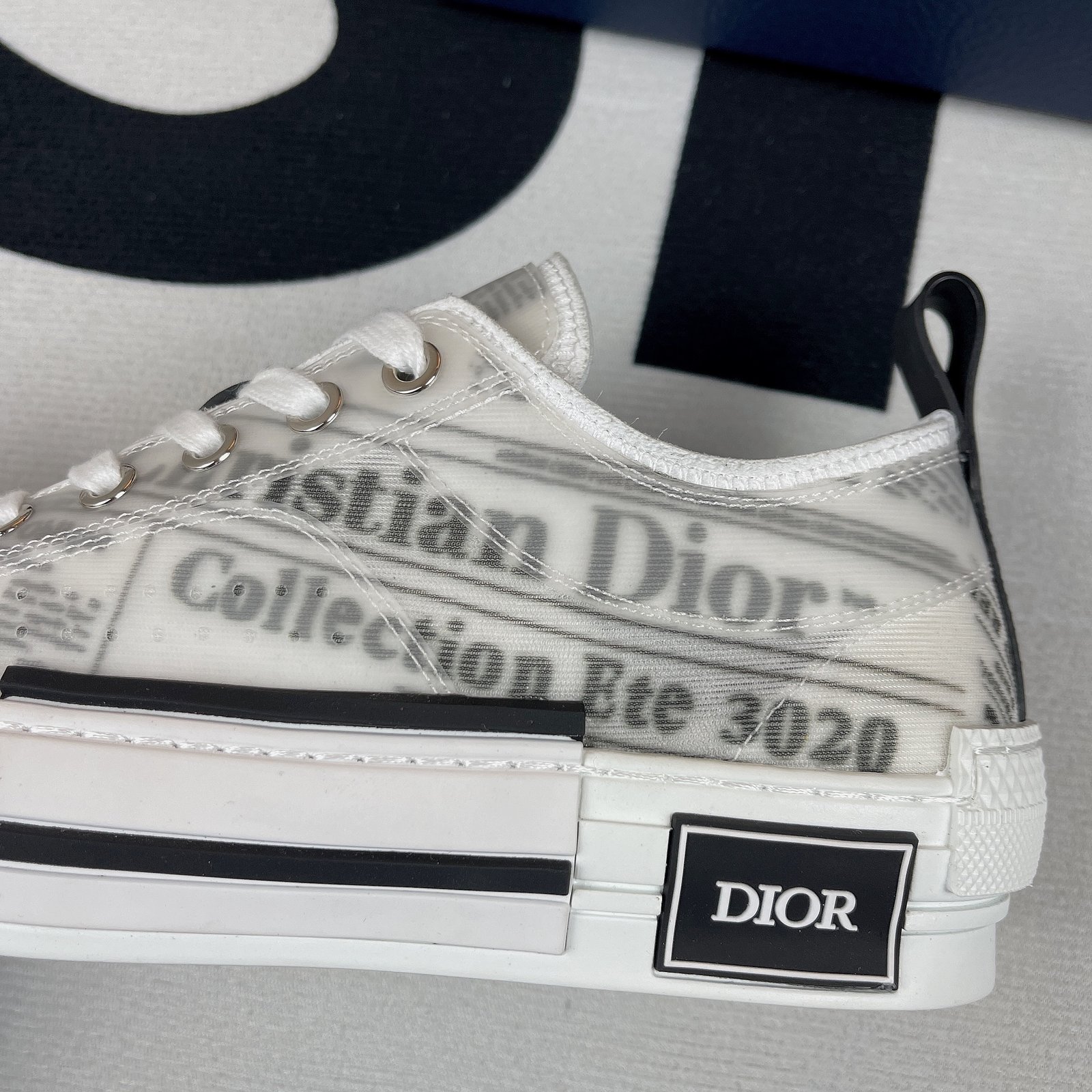 D10r B23 High Top Sneaker 10