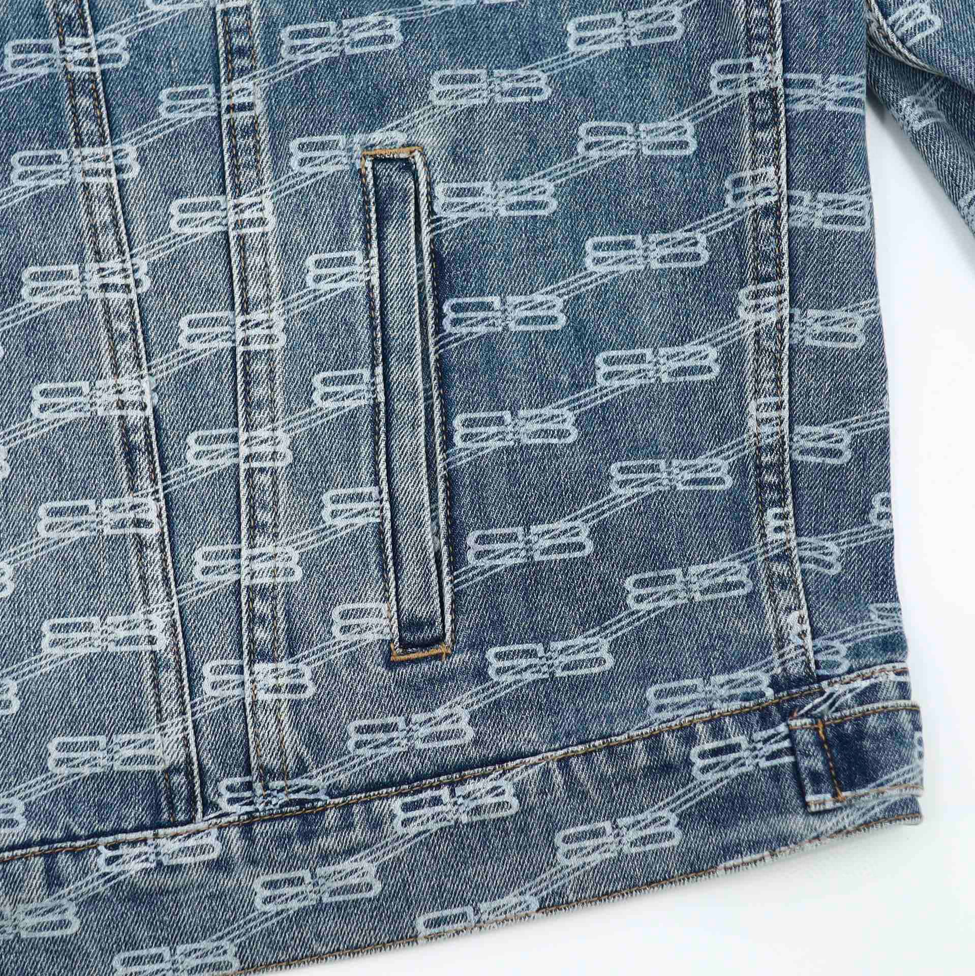 Ba1en*iaga Jacket