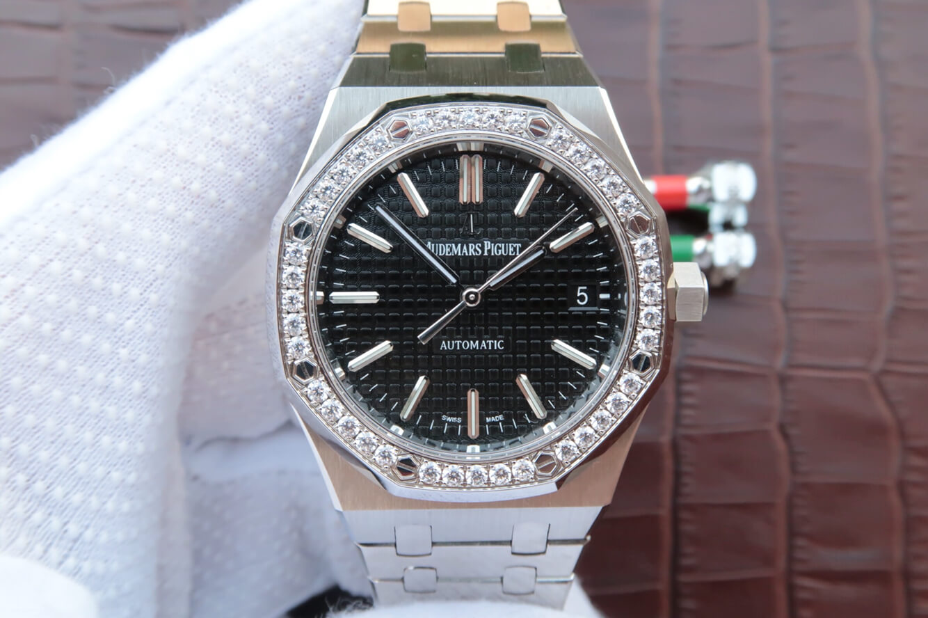Replica Audemars P1g*et Royal Oak 15400/15450 Couple Watch 1:1 Best Edition JF Factory D1am0nd Bezel