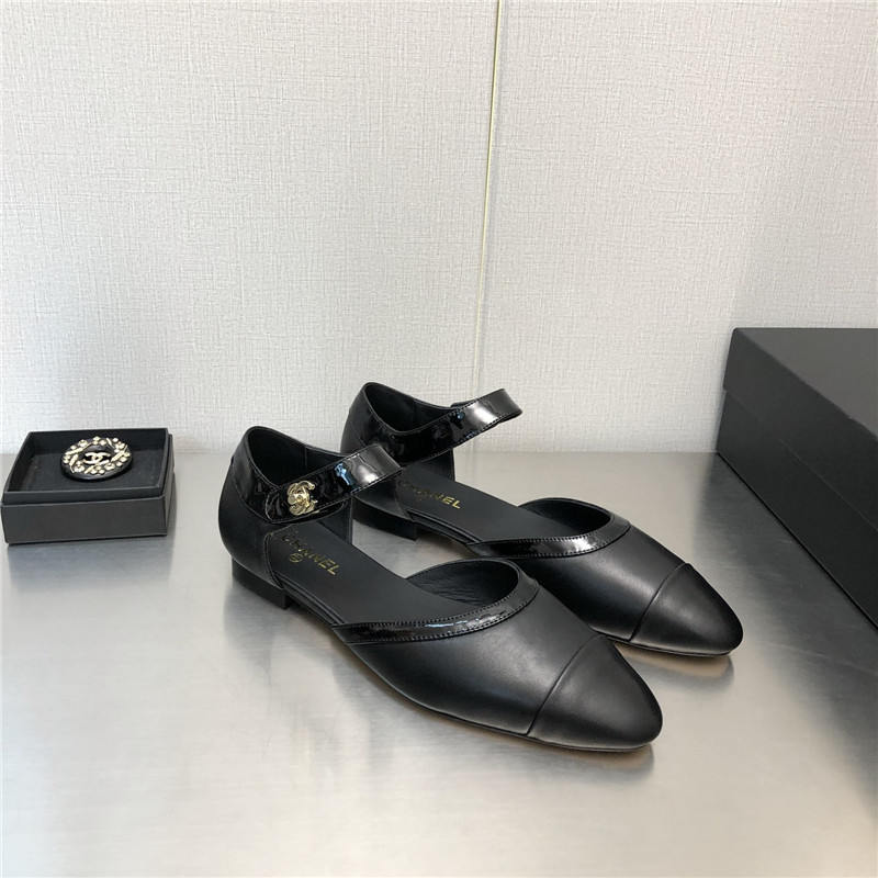 Ch**el flat sandals