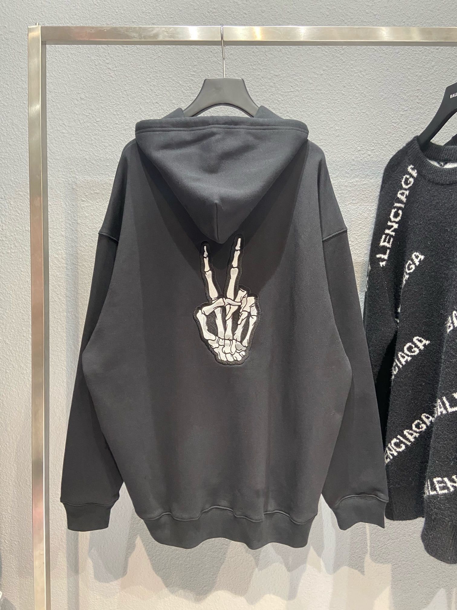Ba1en*iaga Hoodie