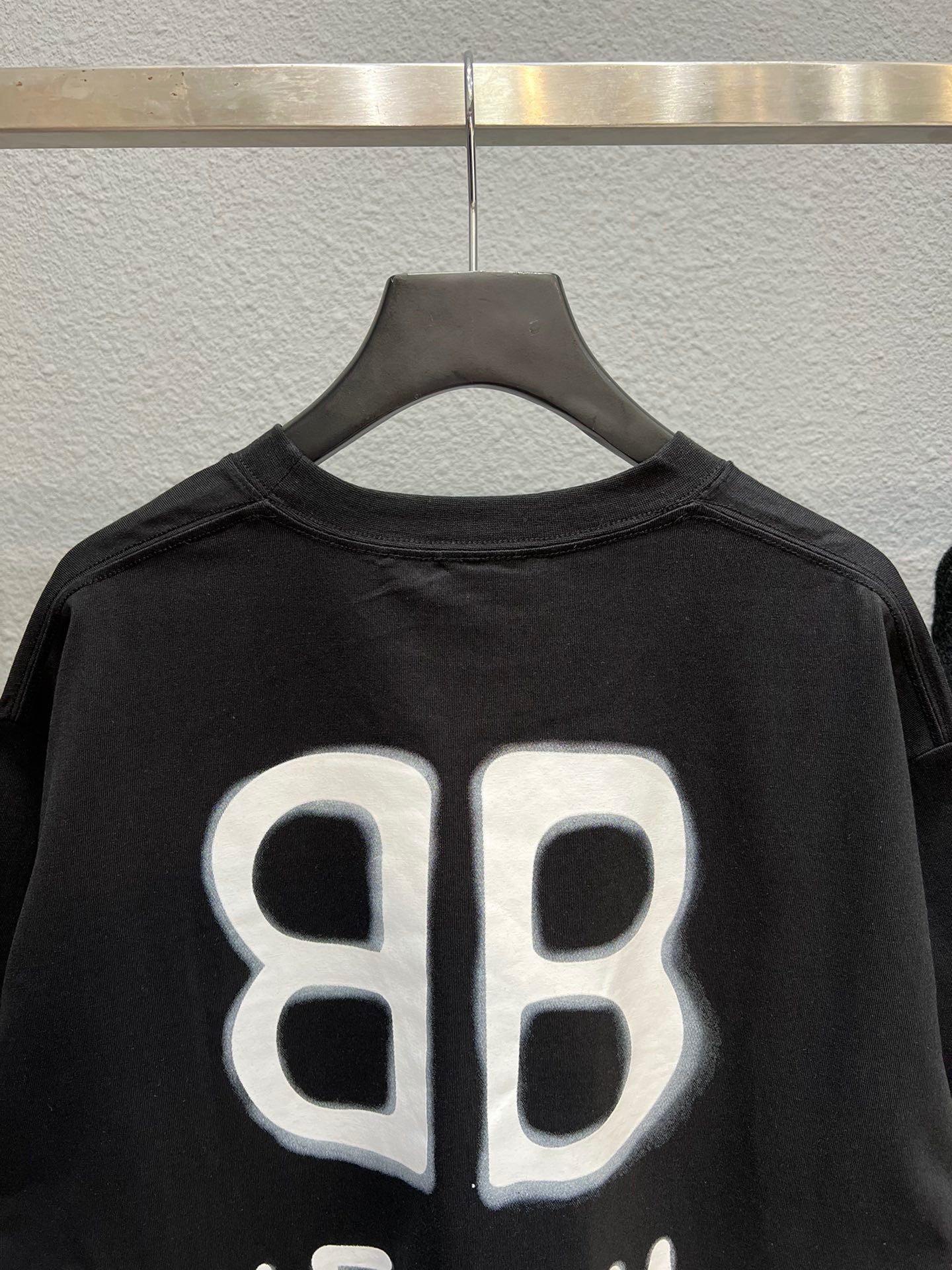 Ba1en*iaga T-shirt