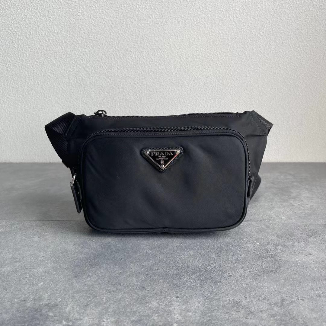 Pra*a Bag Dupe