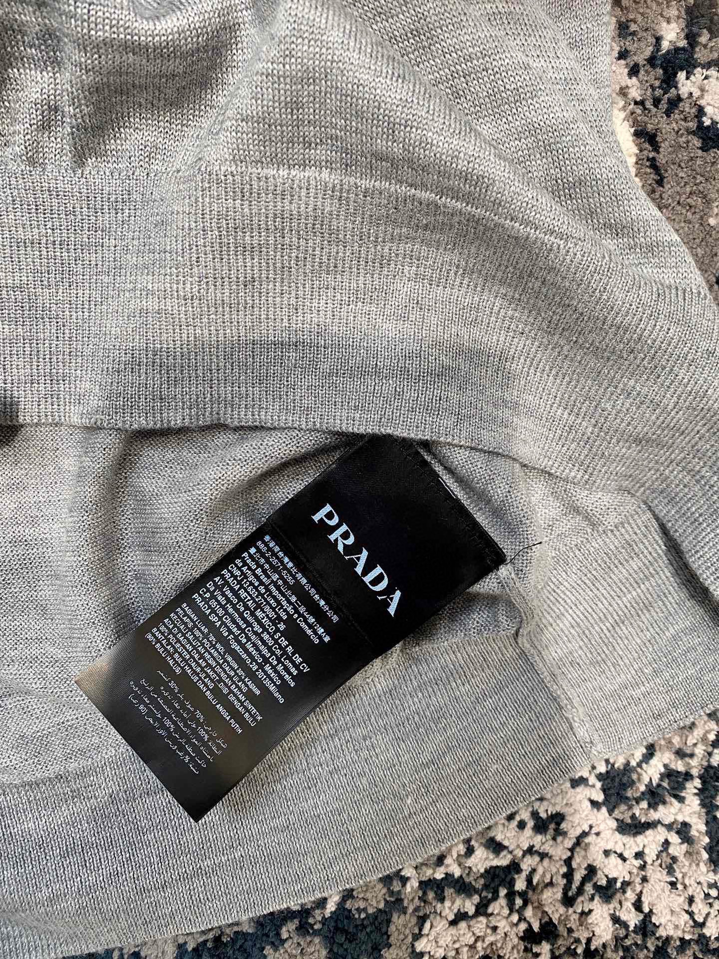 Pra*a Short Sleeve Sweater