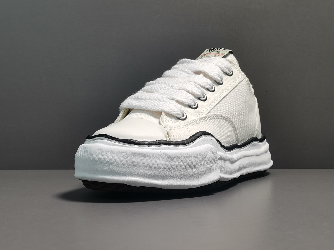 MlHAR YASUHlRO Og Sole A01FW702