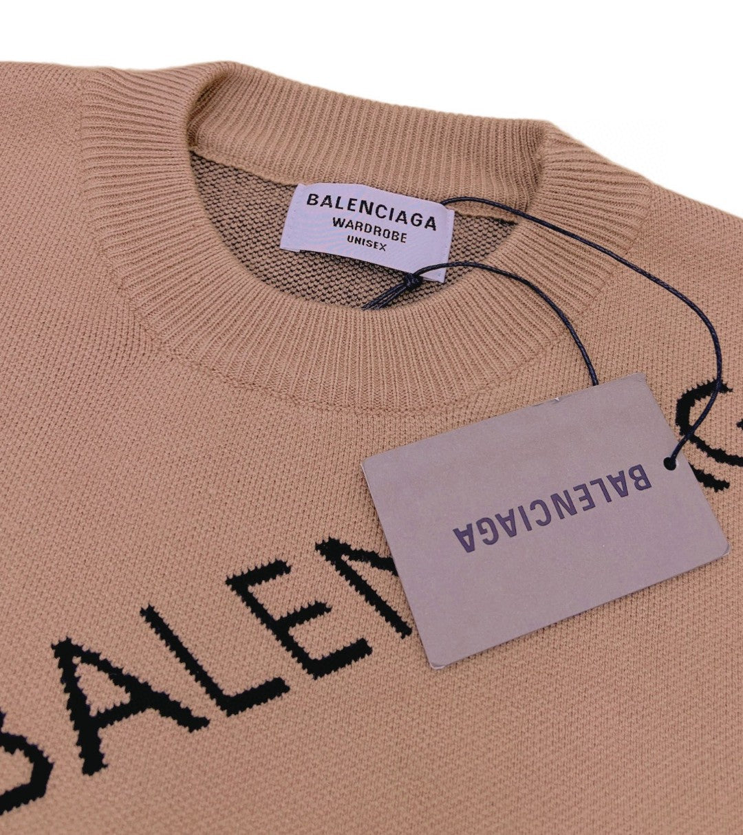 Ba1en*iaga Sweater