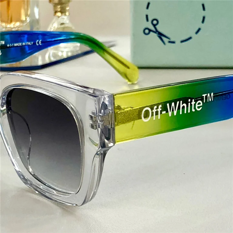 Off White