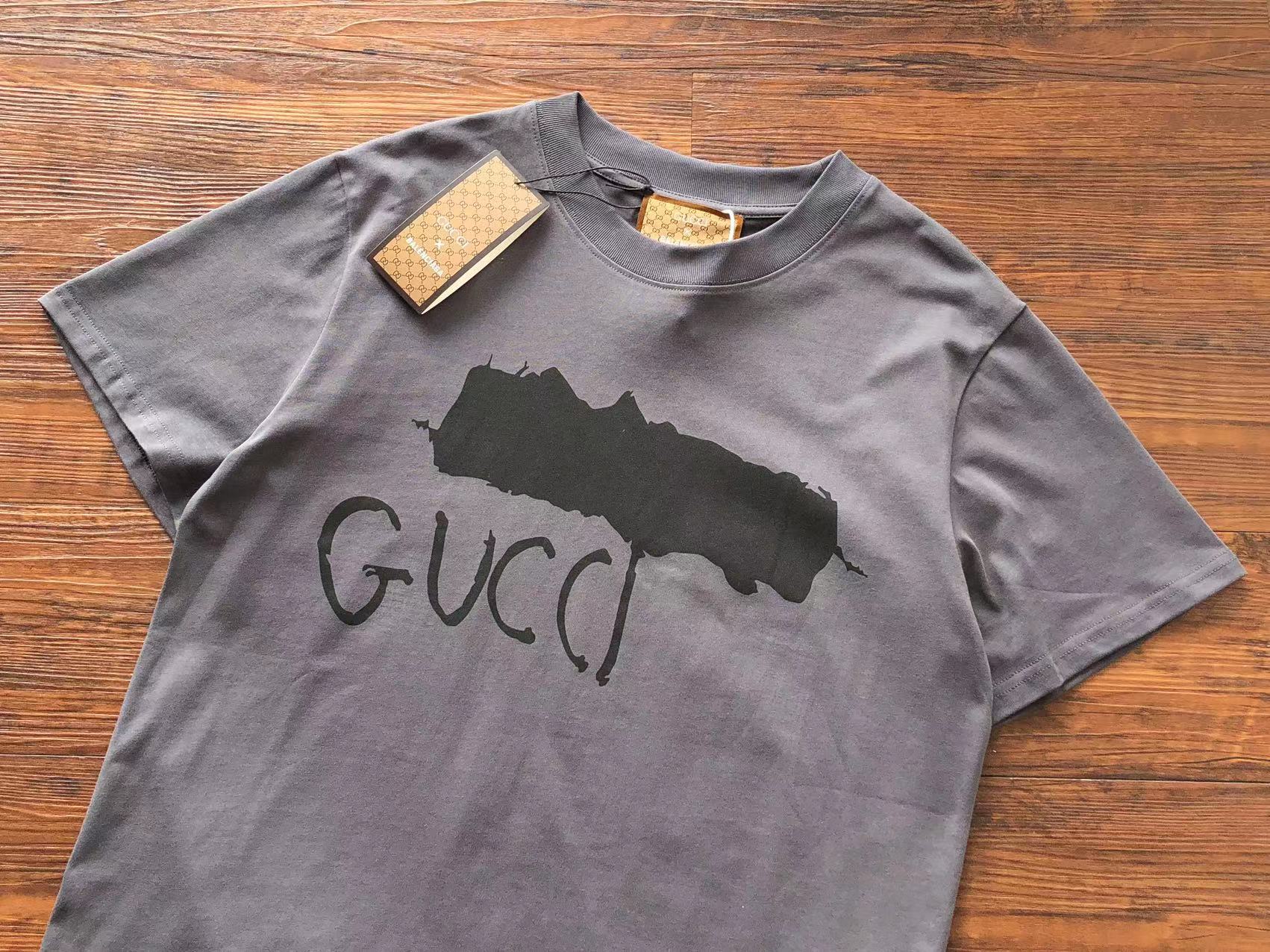 Gvc*1 x Ba1en*iaga T-shirt