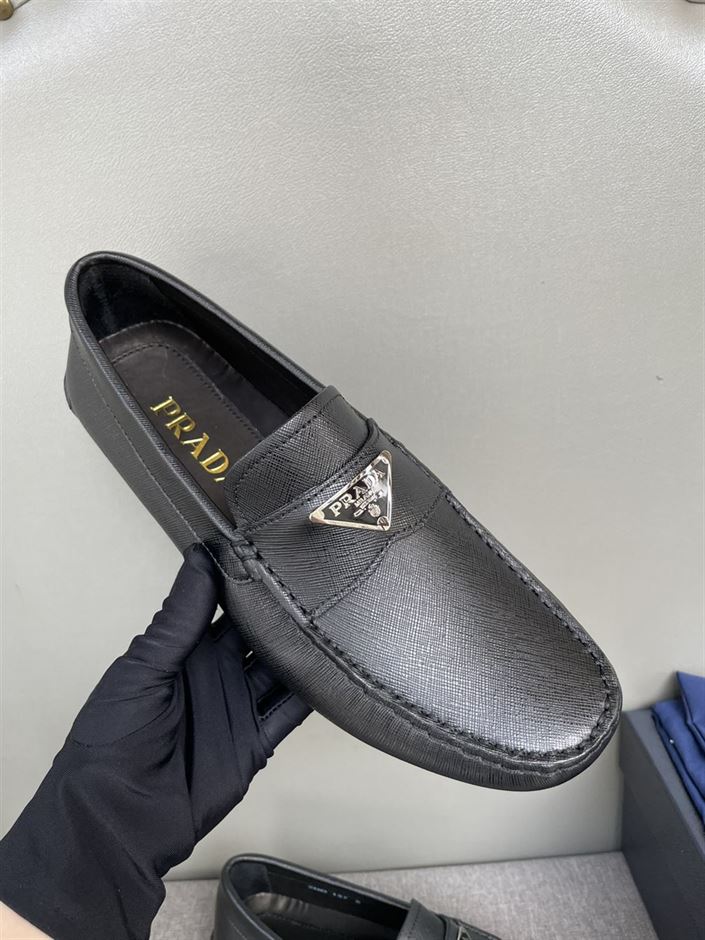 Pra*a SAFFIANO LEATHER DRIVER   PRS036