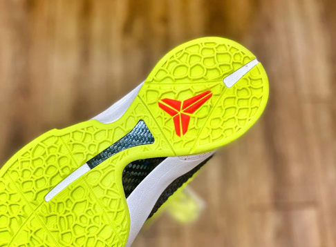 NIKE KOBE 6 x Svp*me CHAOS