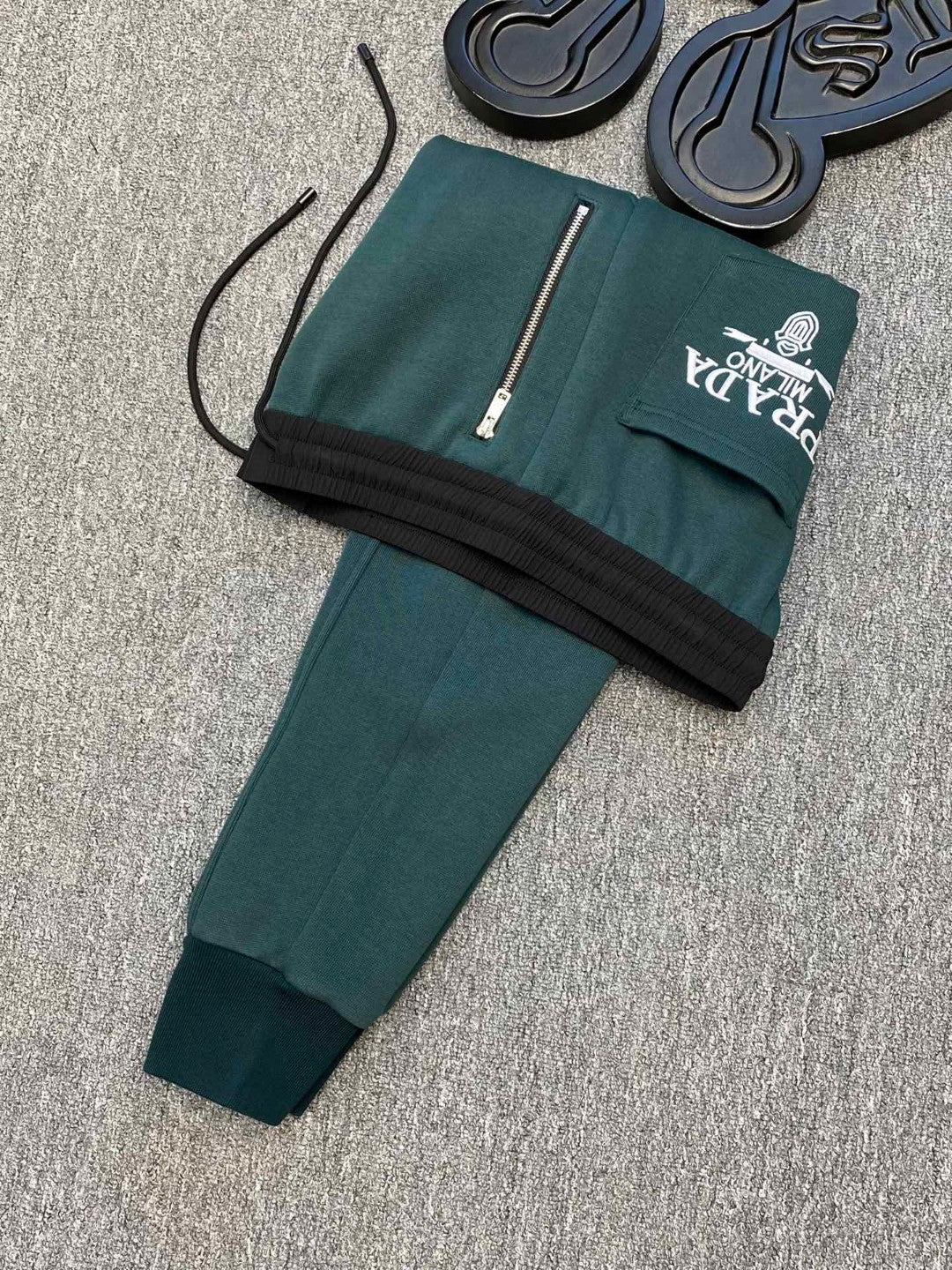 Pra*a Sweatpants