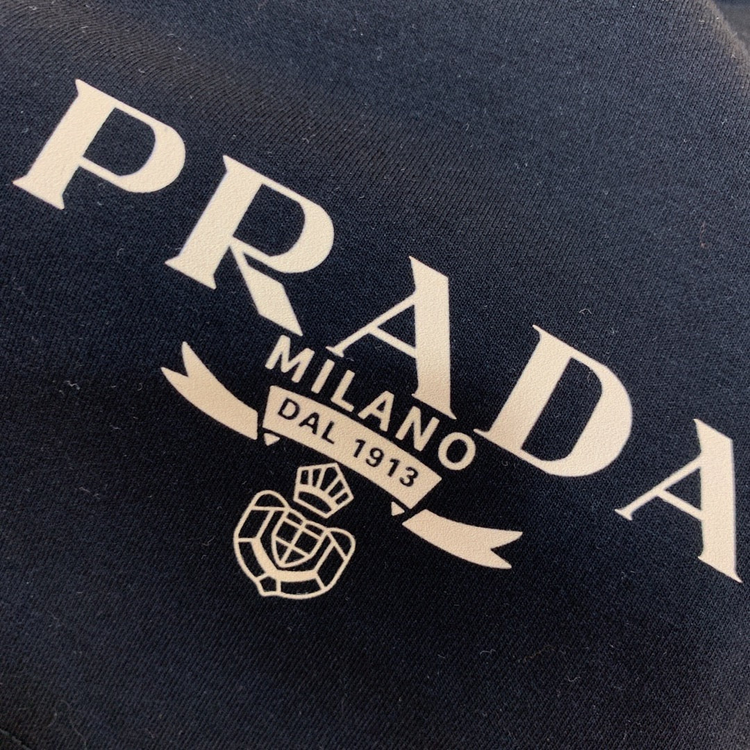 Pra*a Shorts