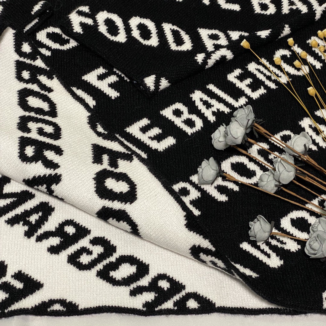 Ba1en*iaga Sweater