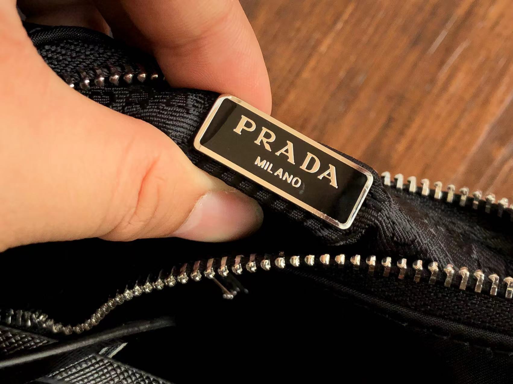 Pra*a Bag Dupe