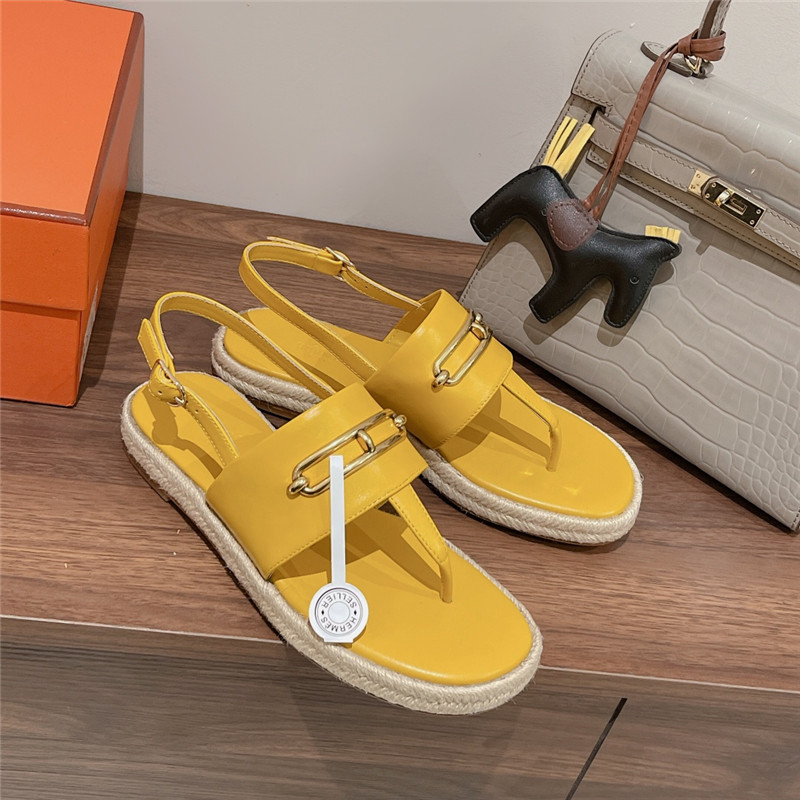 H**me5 knitted flat sandals