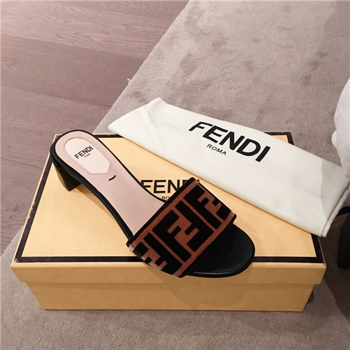 F**di thick heel sandals slippers