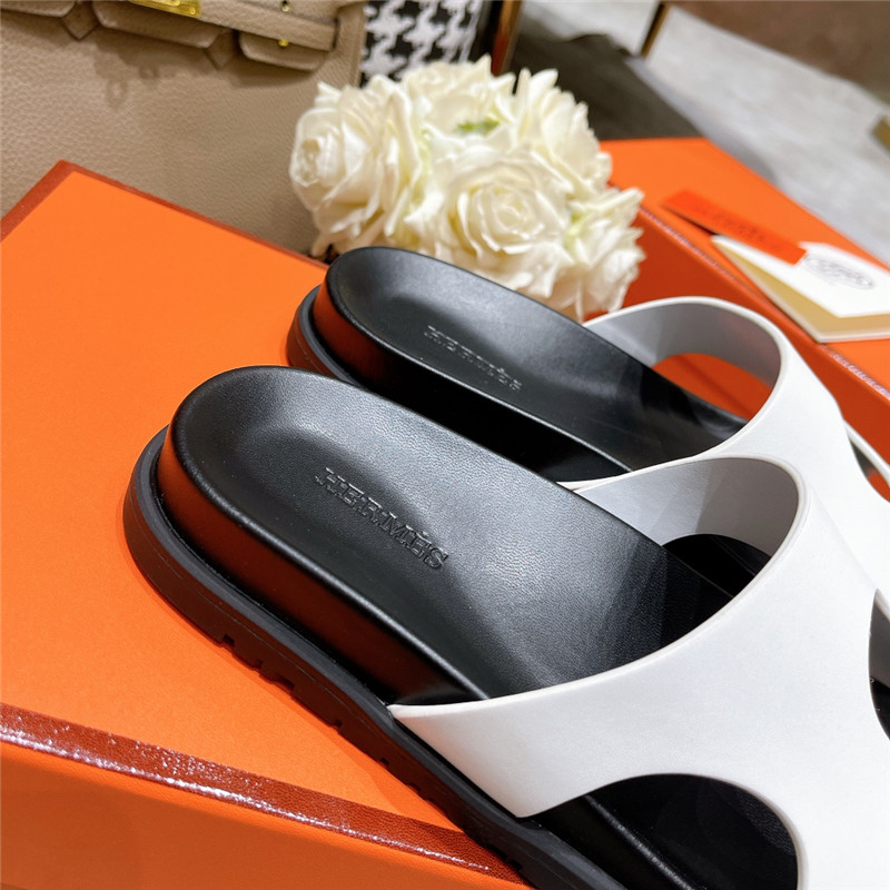 H**me5 platform slippers