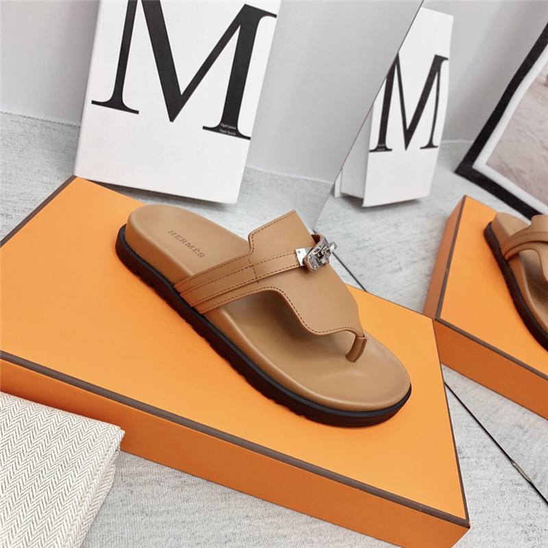 H**me5 couple shoes