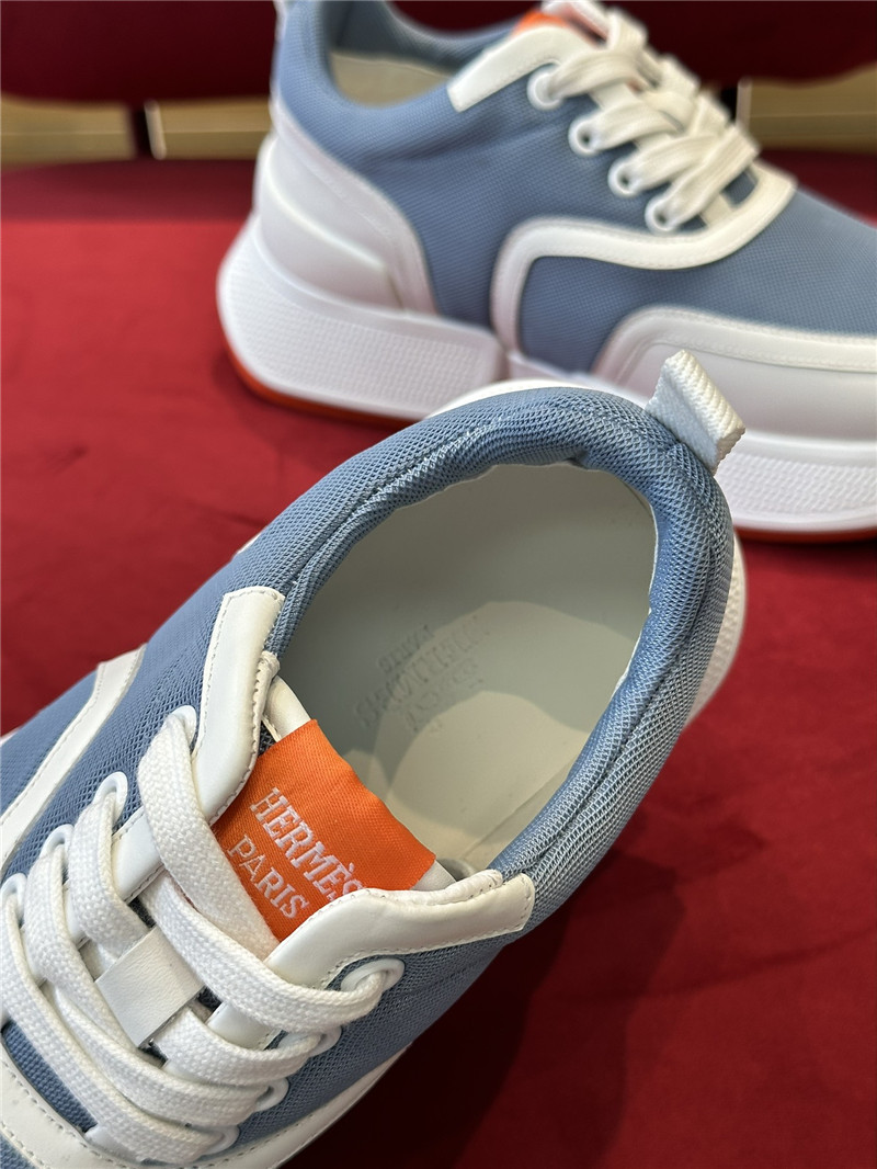 H**me5 new sneakers