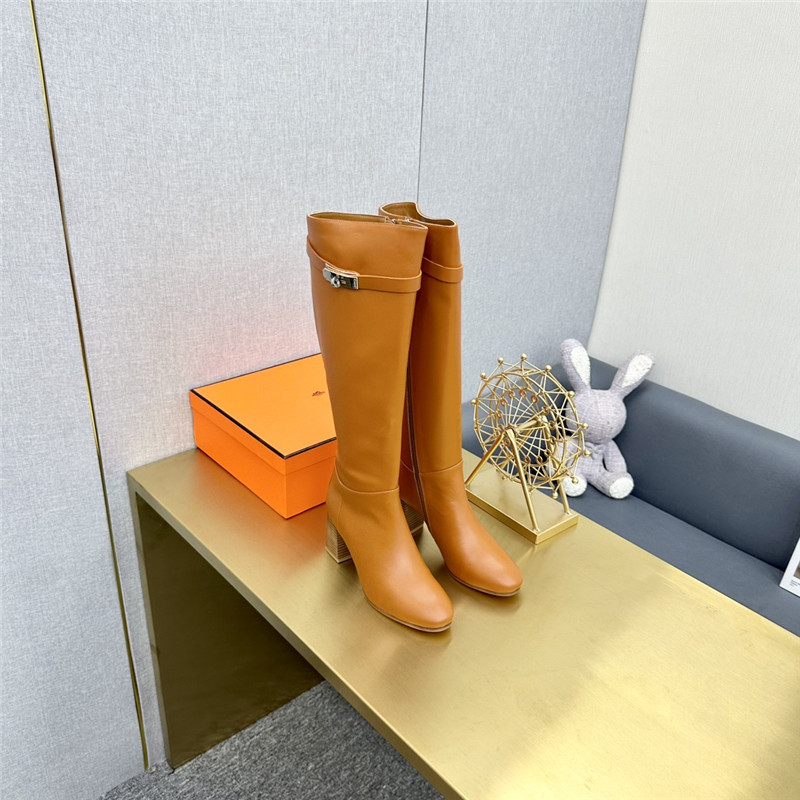 H**me5 Classic Boots