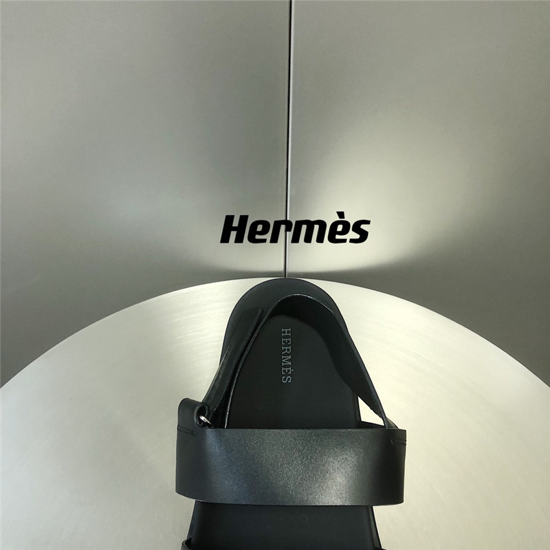 H**me5 GENIUS second uncle sandals