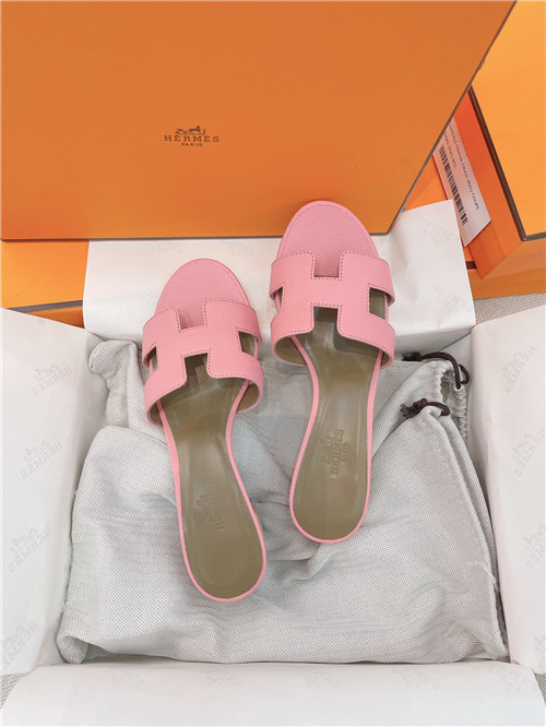 H**me5 oasis sandals