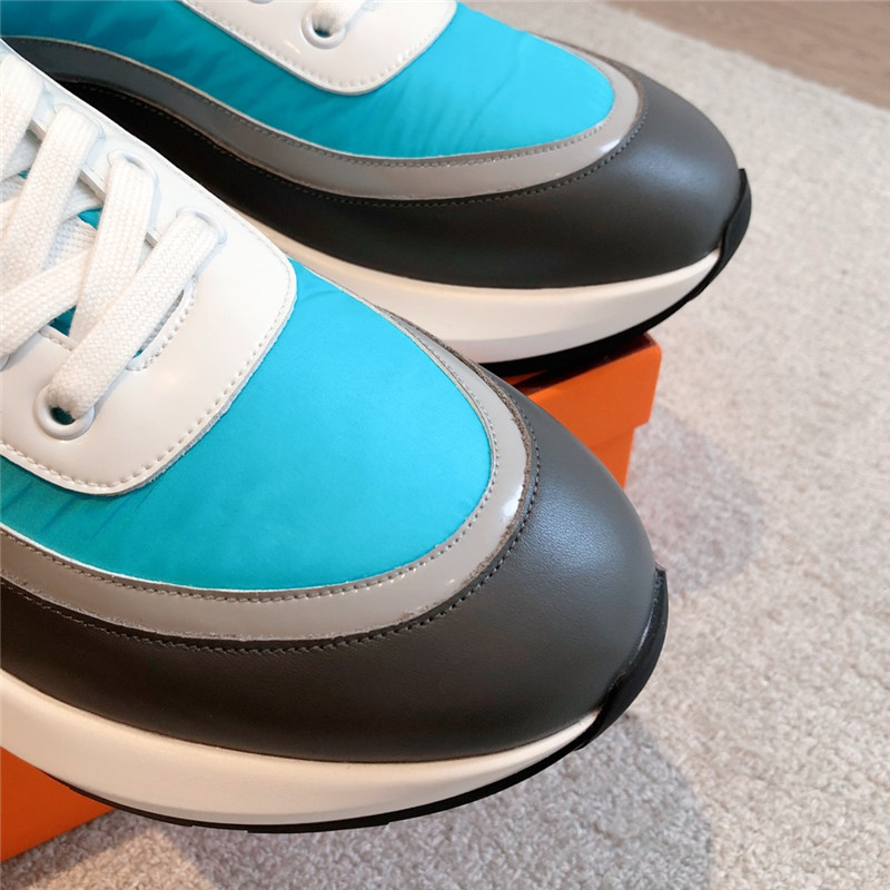 H**me5 new sneakers