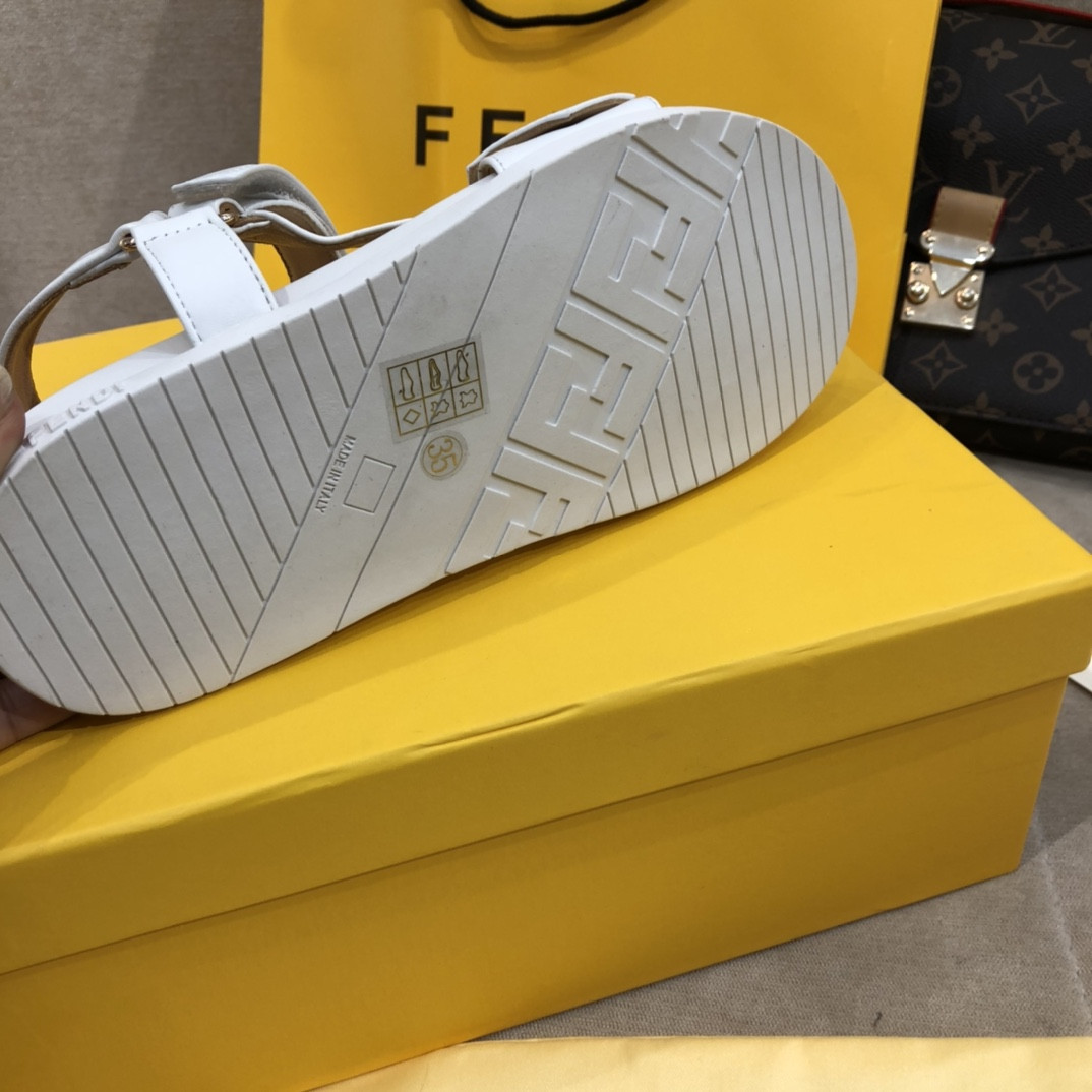 F**di sandals womens