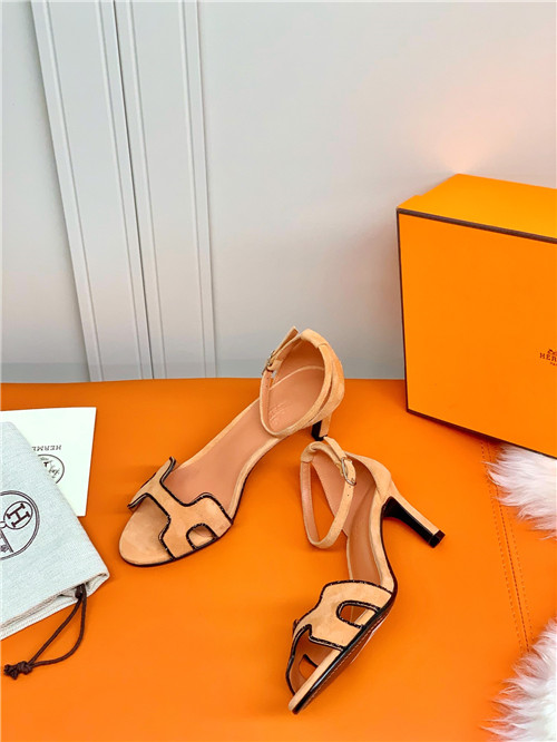 H**me5 high heel sandals