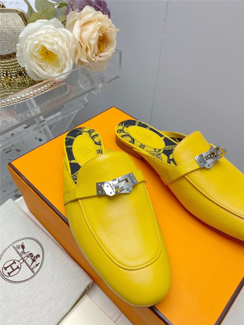 H**me5 kelly gold buckle slippers