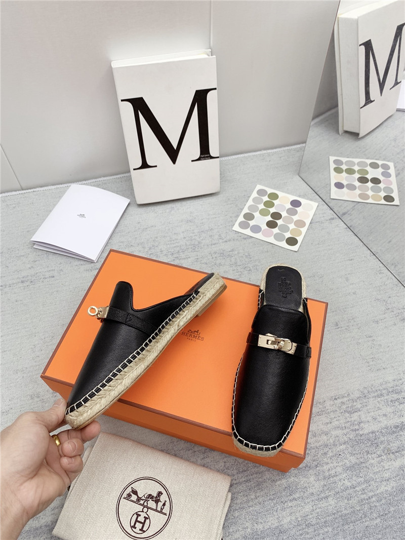H**me5 loafer slippers