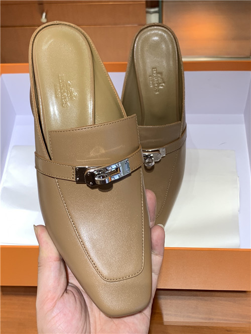 H**me5 Dupes blossom mule