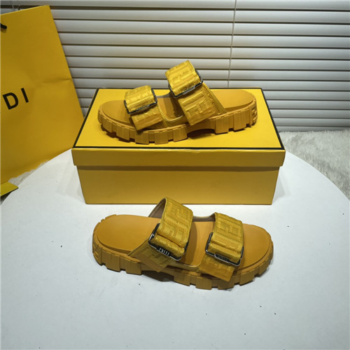 F**di ff logo sandals