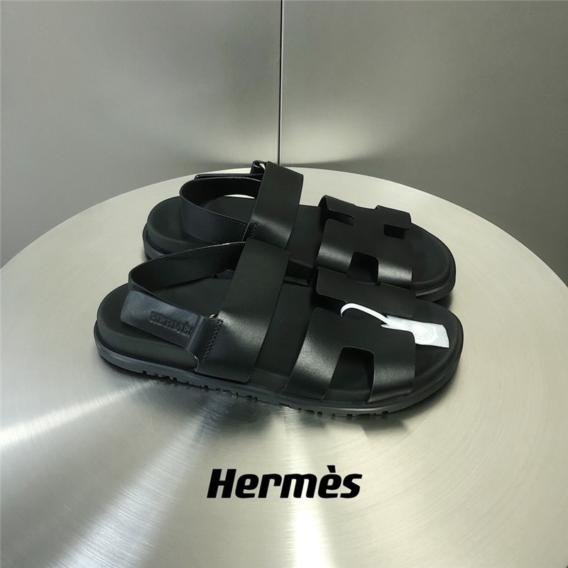 H**me5 GENIUS second uncle sandals