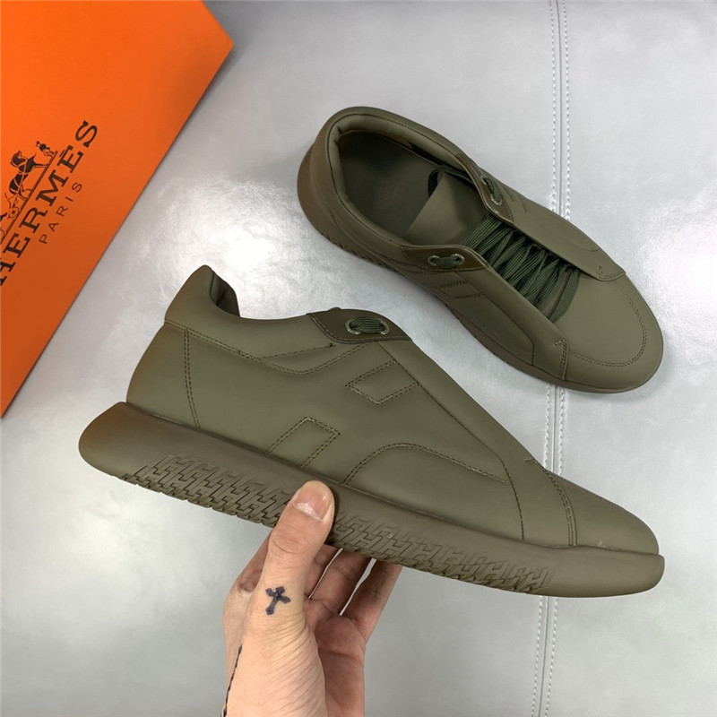 H**me5 Men s sneakers